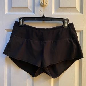 Oiselle Mac Toolbelt Roga Shorts